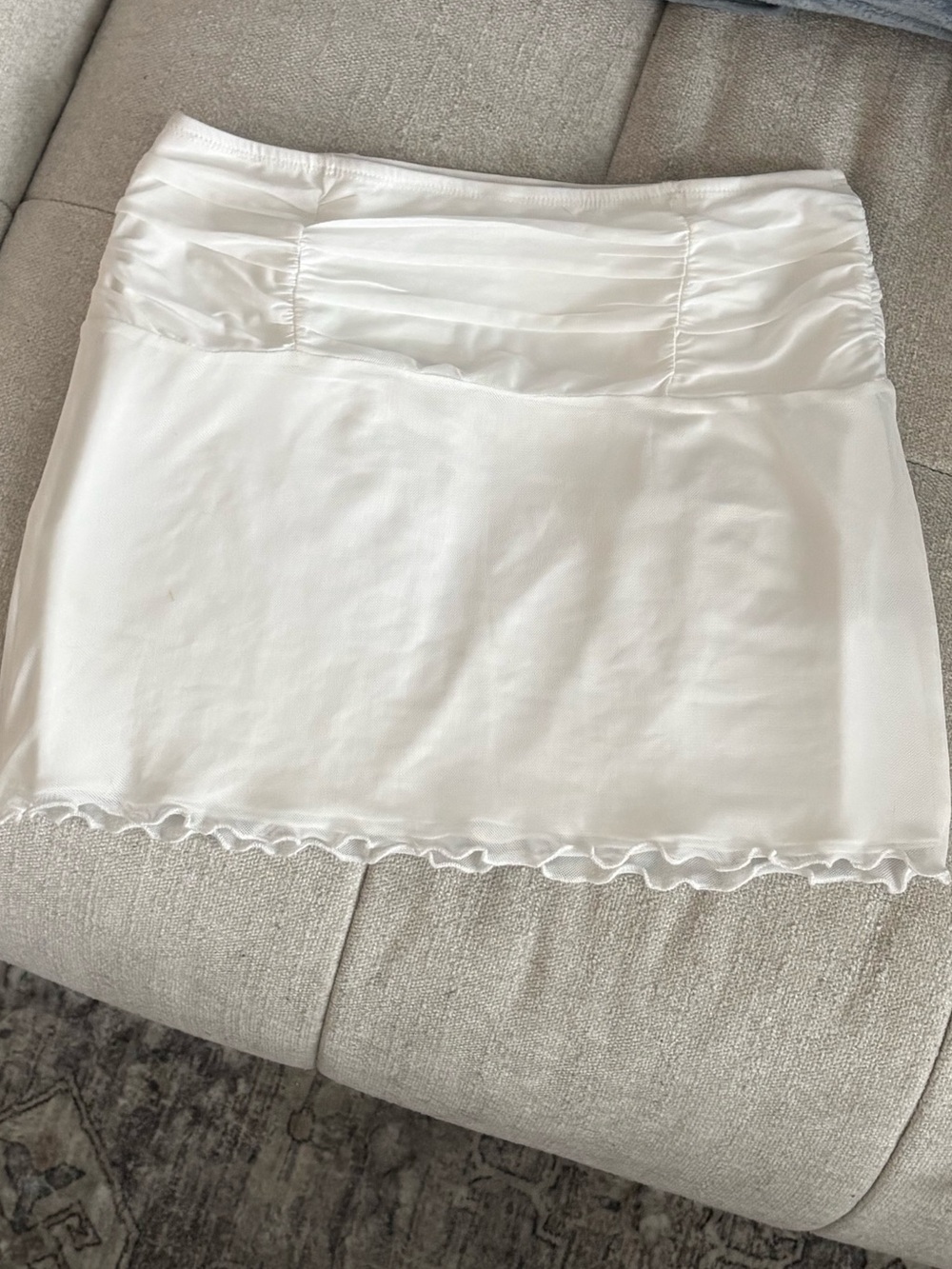 Princess Polly White Strapless Blouse, size 6 US ✨